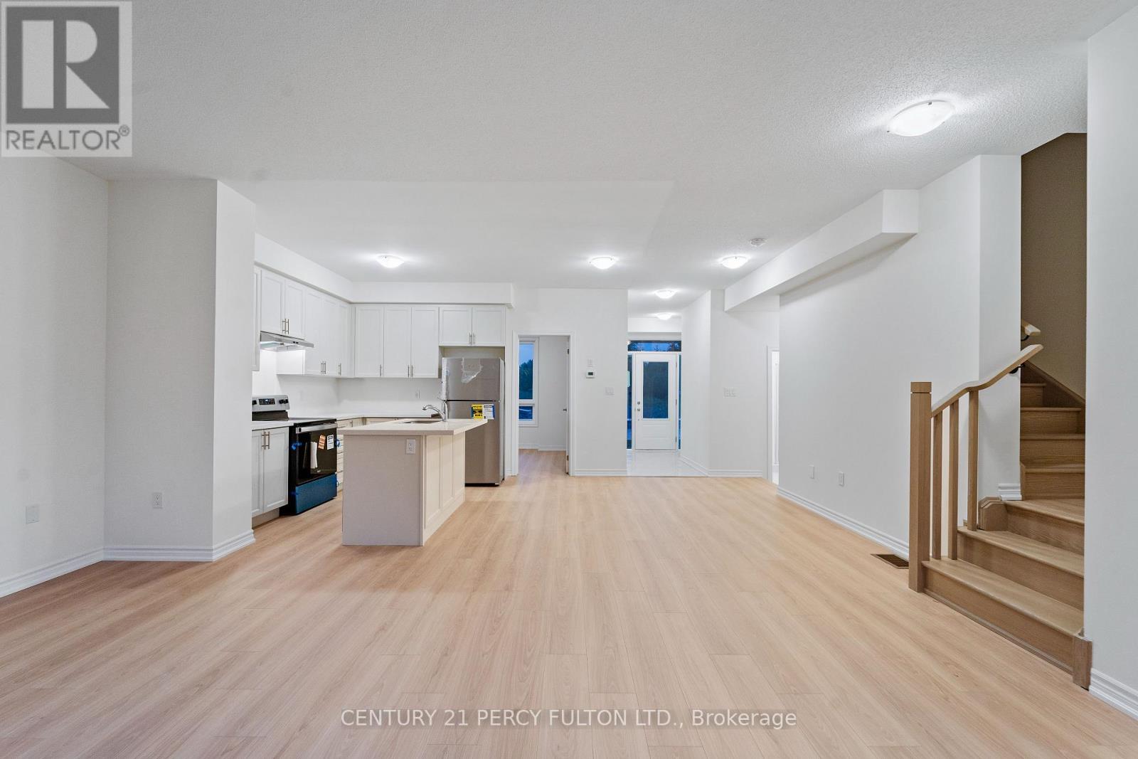 150 Alcorn Drive, Kawartha Lakes (Lindsay), Ontario  K9V 5V5 - Photo 4 - X12470658