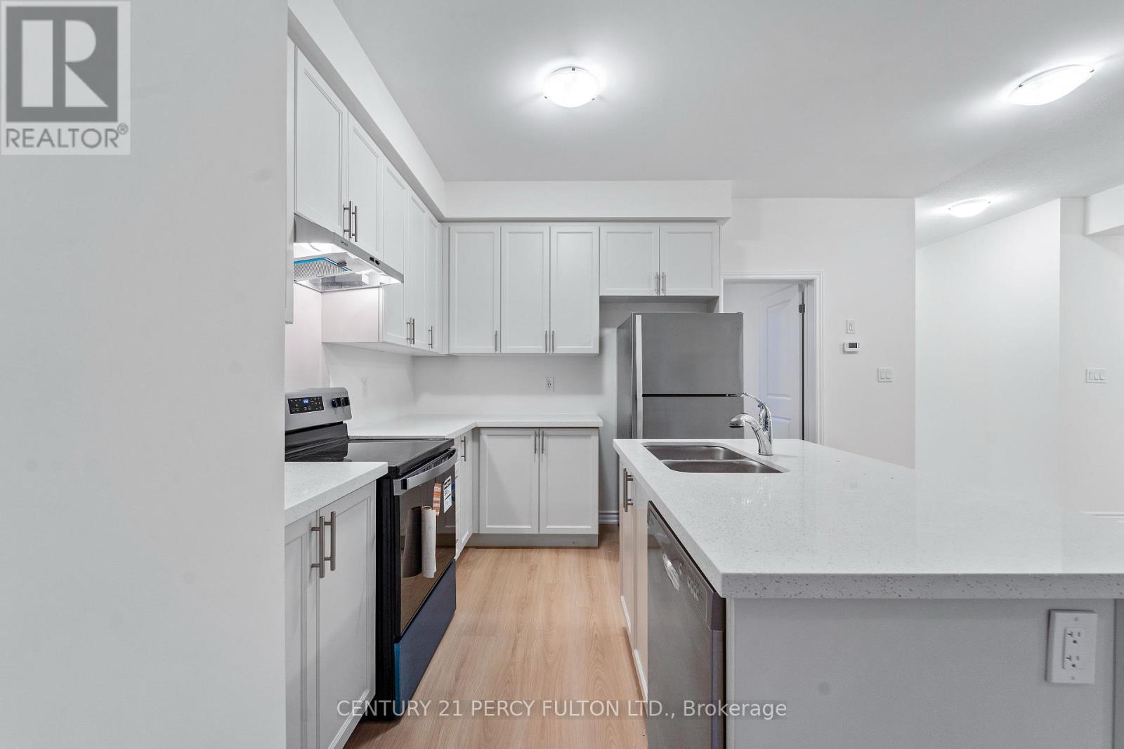 150 Alcorn Drive, Kawartha Lakes (Lindsay), Ontario  K9V 5V5 - Photo 8 - X12470658