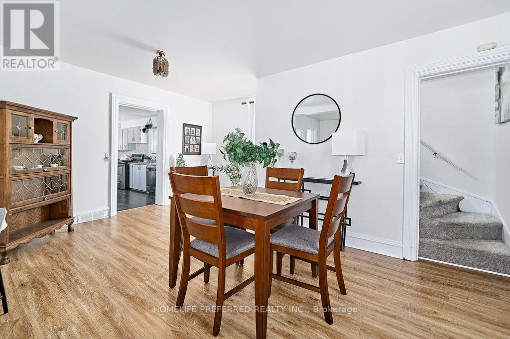 157 Crescent Street, Peterborough (Town Ward 3), Ontario  K9J 2G4 - Photo 24 - X12471000