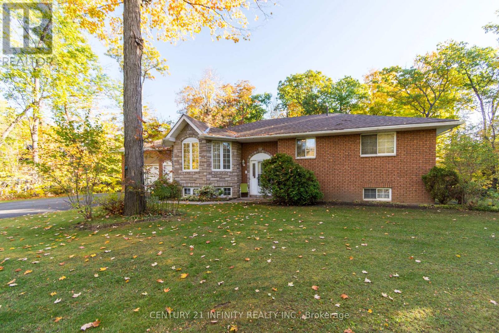 37 Riverside Drive, Trent Hills, Ontario  K0L 1L0 - Photo 3 - X12471038