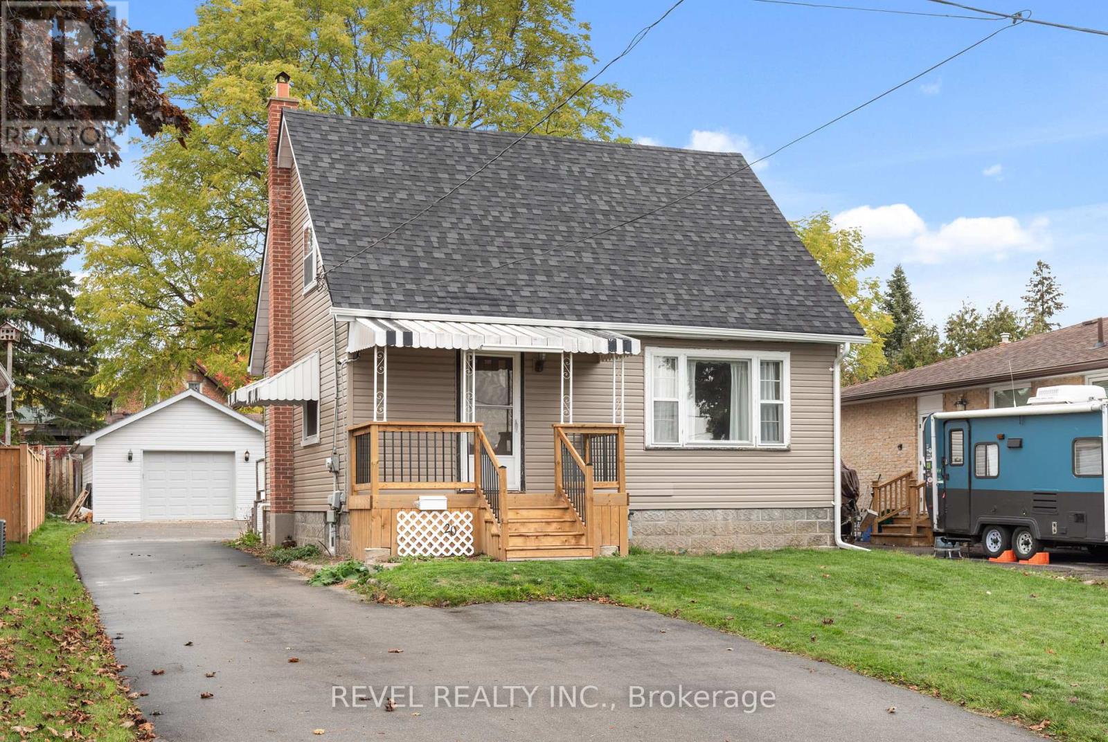 20 Division Street, Kawartha Lakes (Lindsay), Ontario  K9V 4S1 - Photo 1 - X12471051