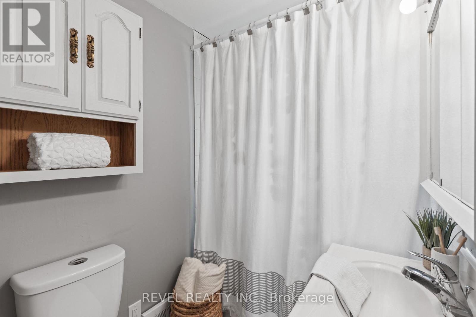 20 Division Street, Kawartha Lakes (Lindsay), Ontario  K9V 4S1 - Photo 21 - X12471051