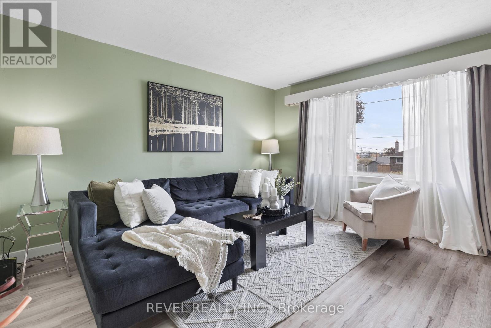 20 Division Street, Kawartha Lakes (Lindsay), Ontario  K9V 4S1 - Photo 7 - X12471051