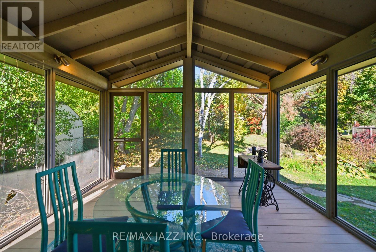 1708 Redwood Drive, Peterborough (Monaghan Ward 2), Ontario  K9K 1M3 - Photo 17 - X12471311