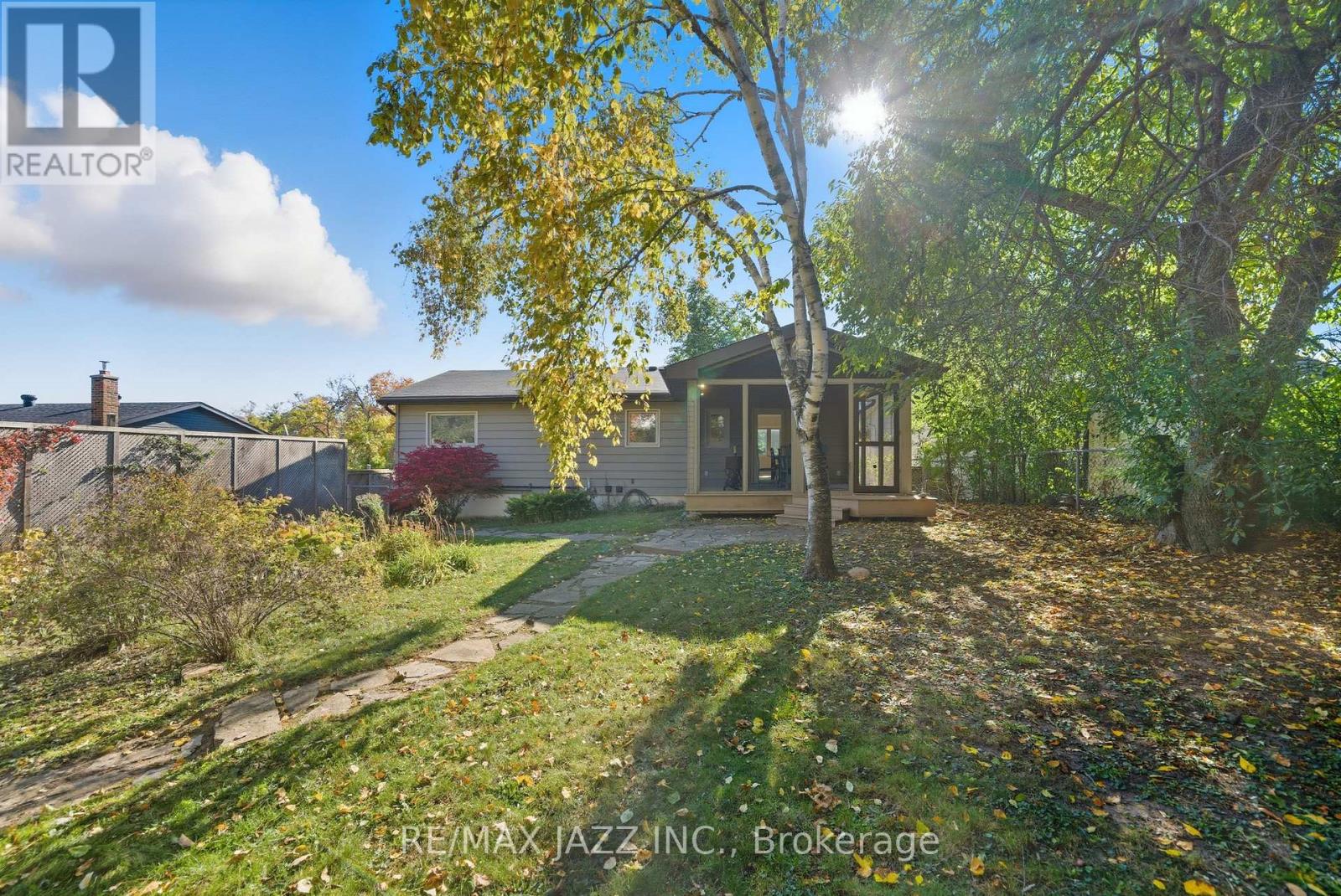 1708 Redwood Drive, Peterborough (Monaghan Ward 2), Ontario  K9K 1M3 - Photo 37 - X12471311