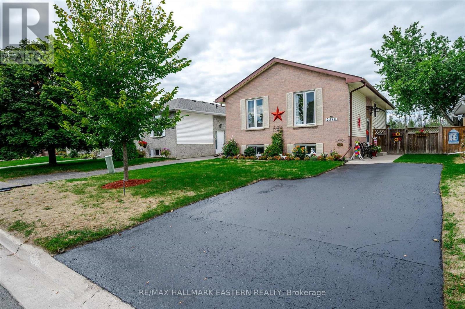 2574 Foxmeadow Road, Peterborough (Ashburnham Ward 4), Ontario  K9L 1X2 - Photo 50 - X12471451
