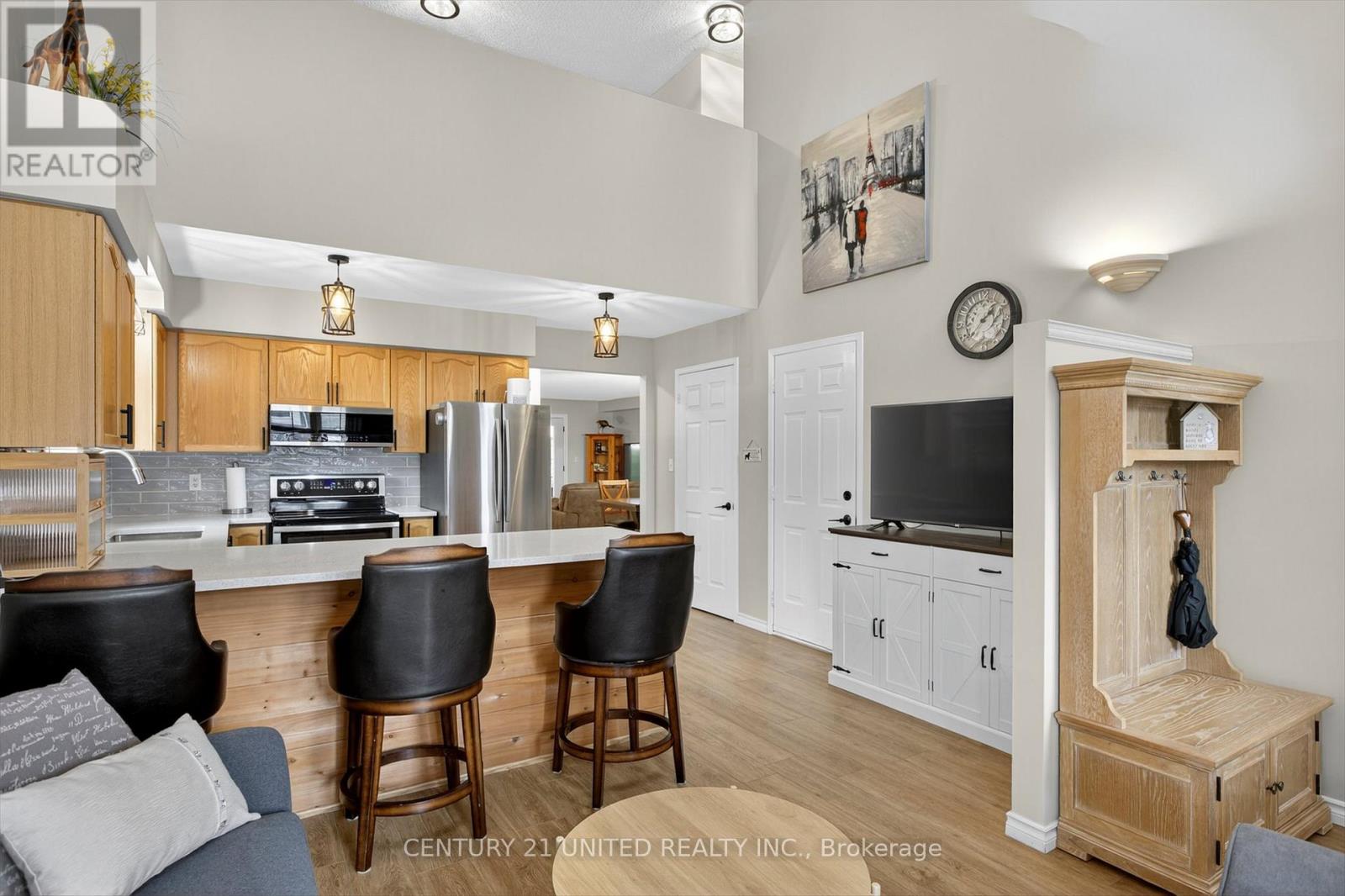 1410 Lillico Crescent, Peterborough (Monaghan Ward 2), Ontario  K9K 2L1 - Photo 5 - X12471555