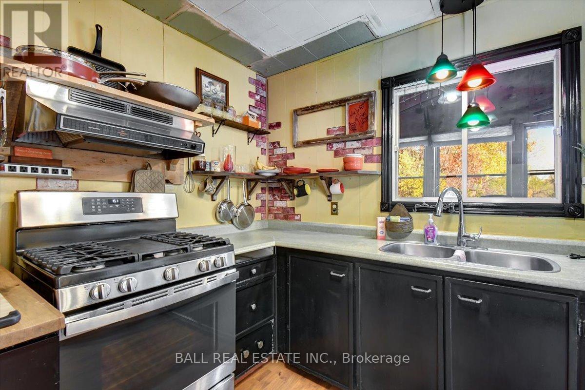 463 Quarry Road, Bancroft (Dungannon Ward), Ontario  K0L 1C0 - Photo 10 - X12471571