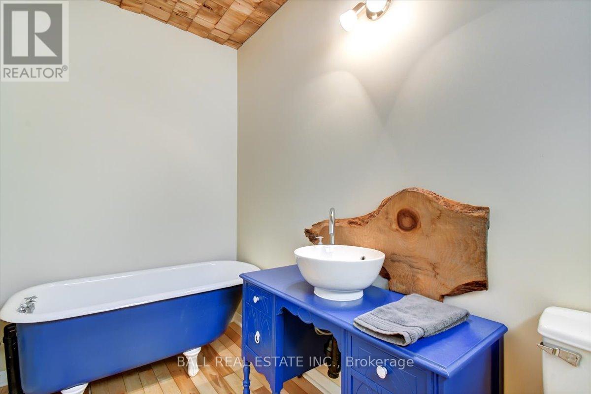 463 Quarry Road, Bancroft (Dungannon Ward), Ontario  K0L 1C0 - Photo 13 - X12471571