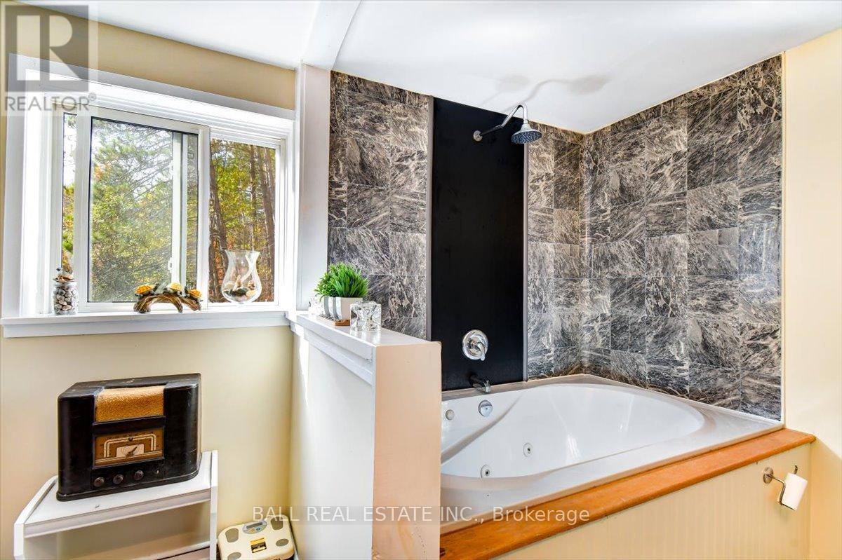 463 Quarry Road, Bancroft (Dungannon Ward), Ontario  K0L 1C0 - Photo 19 - X12471571