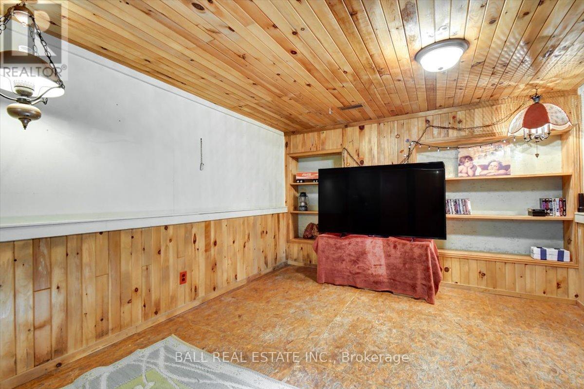 463 Quarry Road, Bancroft (Dungannon Ward), Ontario  K0L 1C0 - Photo 26 - X12471571