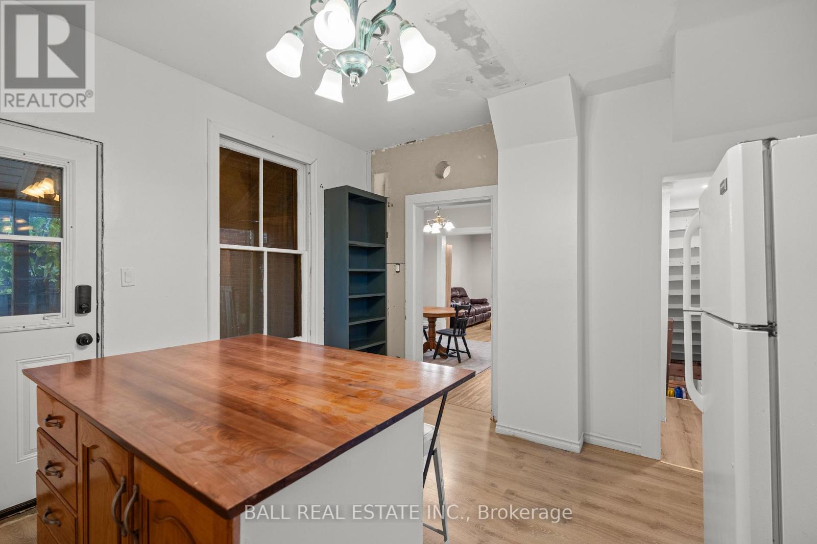 45 Lafayette Avenue, Peterborough (Town Ward 3), Ontario  K9J 5C1 - Photo 17 - X12471704
