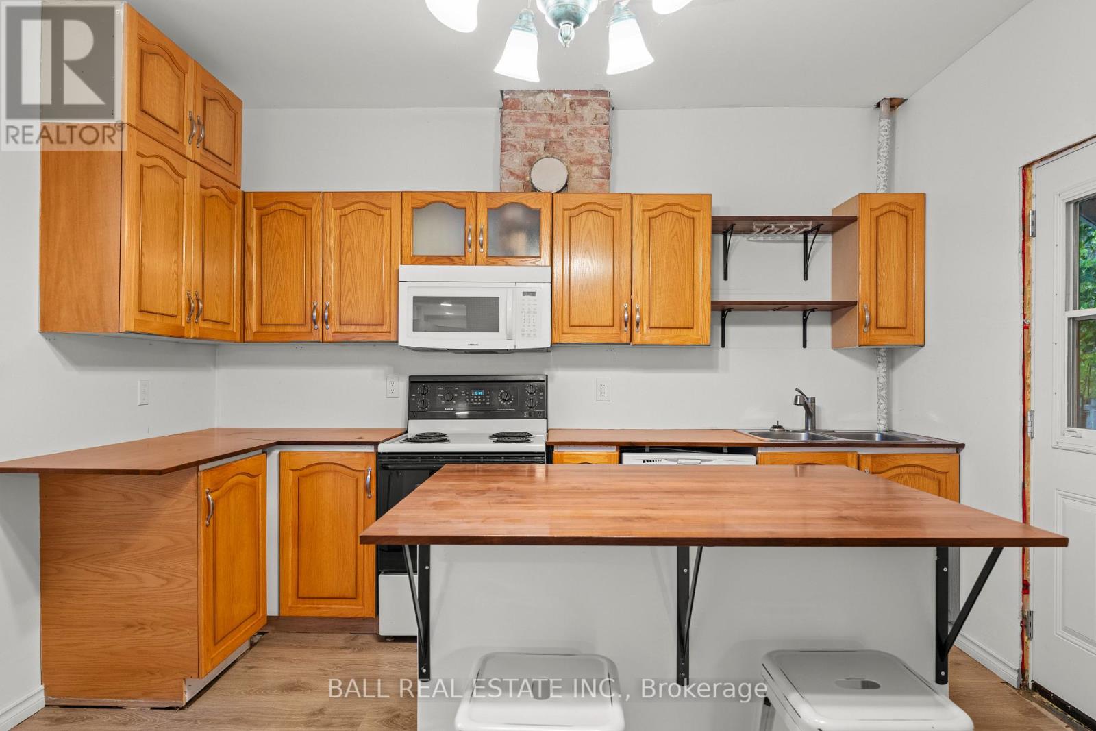 45 Lafayette Avenue, Peterborough (Town Ward 3), Ontario  K9J 5C1 - Photo 18 - X12471704