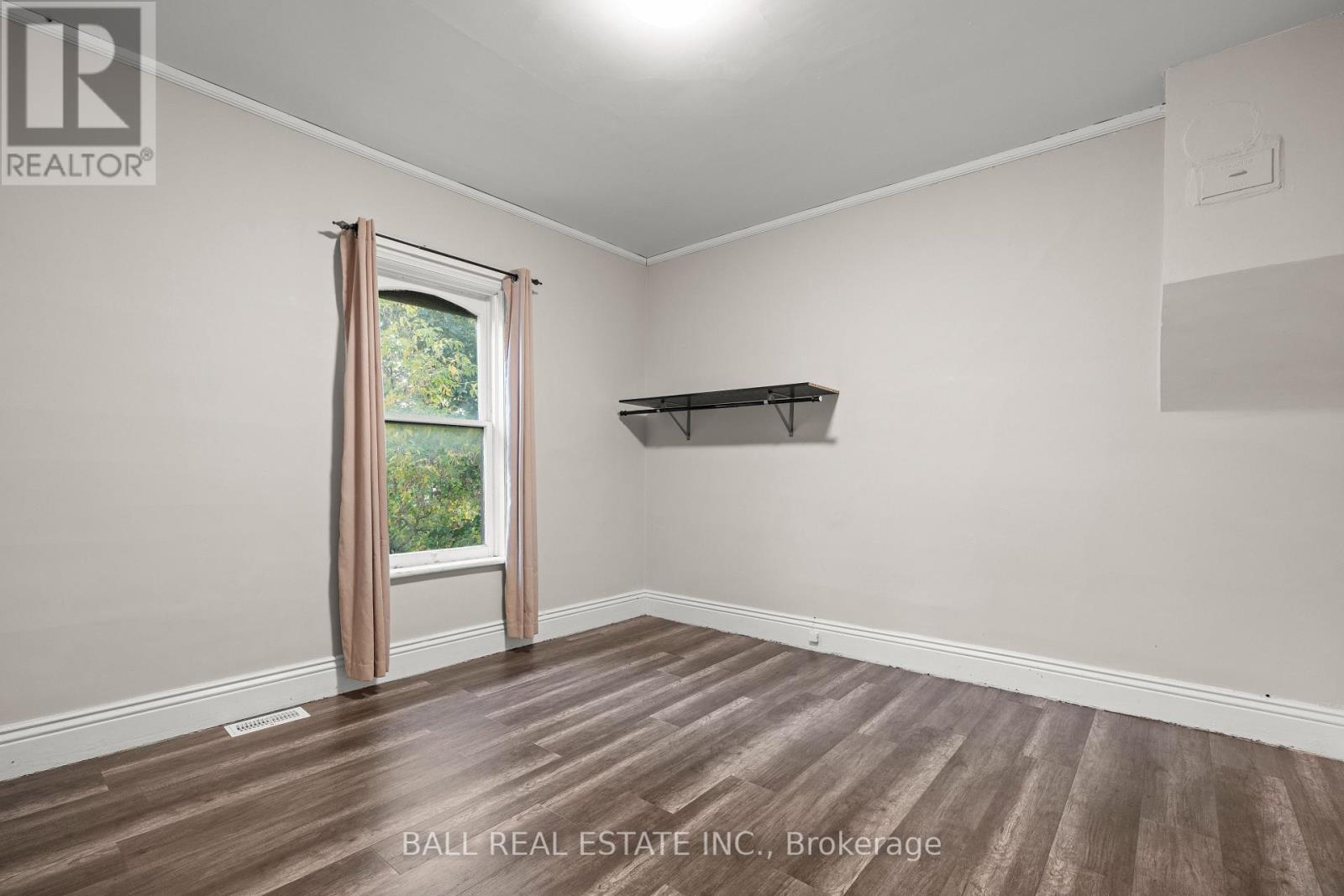 45 Lafayette Avenue, Peterborough (Town Ward 3), Ontario  K9J 5C1 - Photo 22 - X12471704