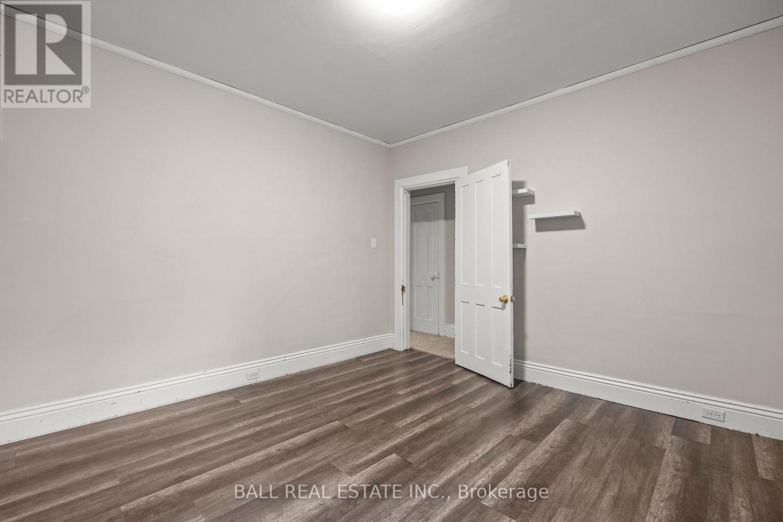 45 Lafayette Avenue, Peterborough (Town Ward 3), Ontario  K9J 5C1 - Photo 23 - X12471704