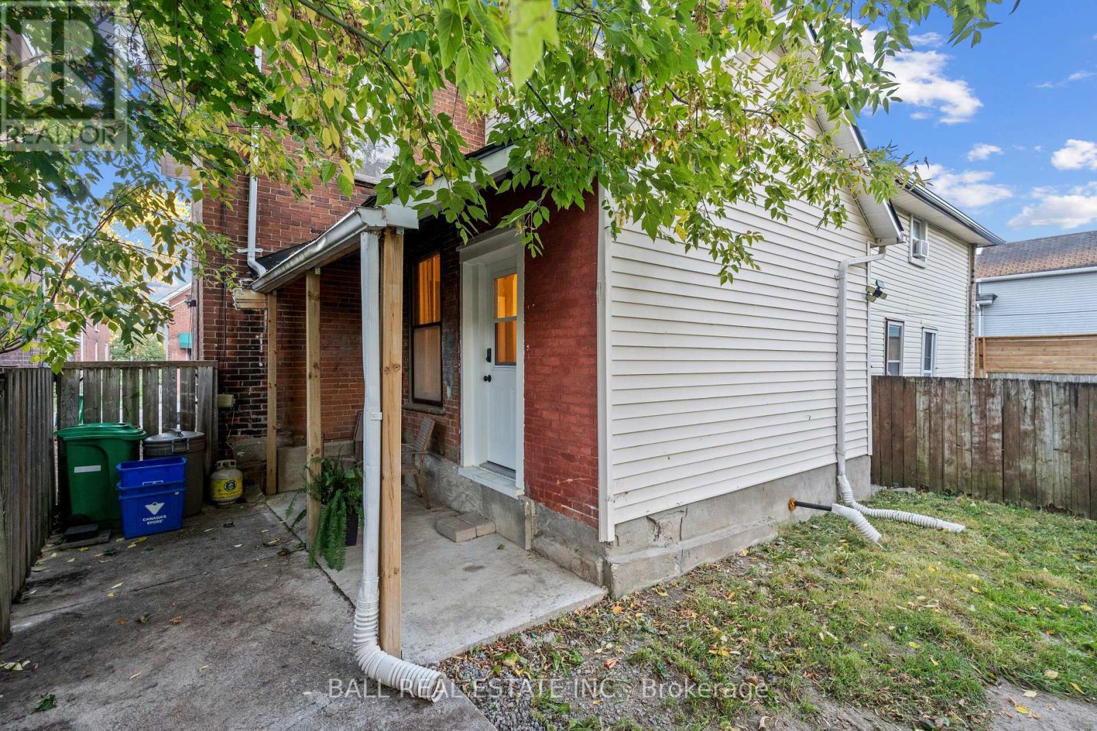 45 Lafayette Avenue, Peterborough (Town Ward 3), Ontario  K9J 5C1 - Photo 35 - X12471704