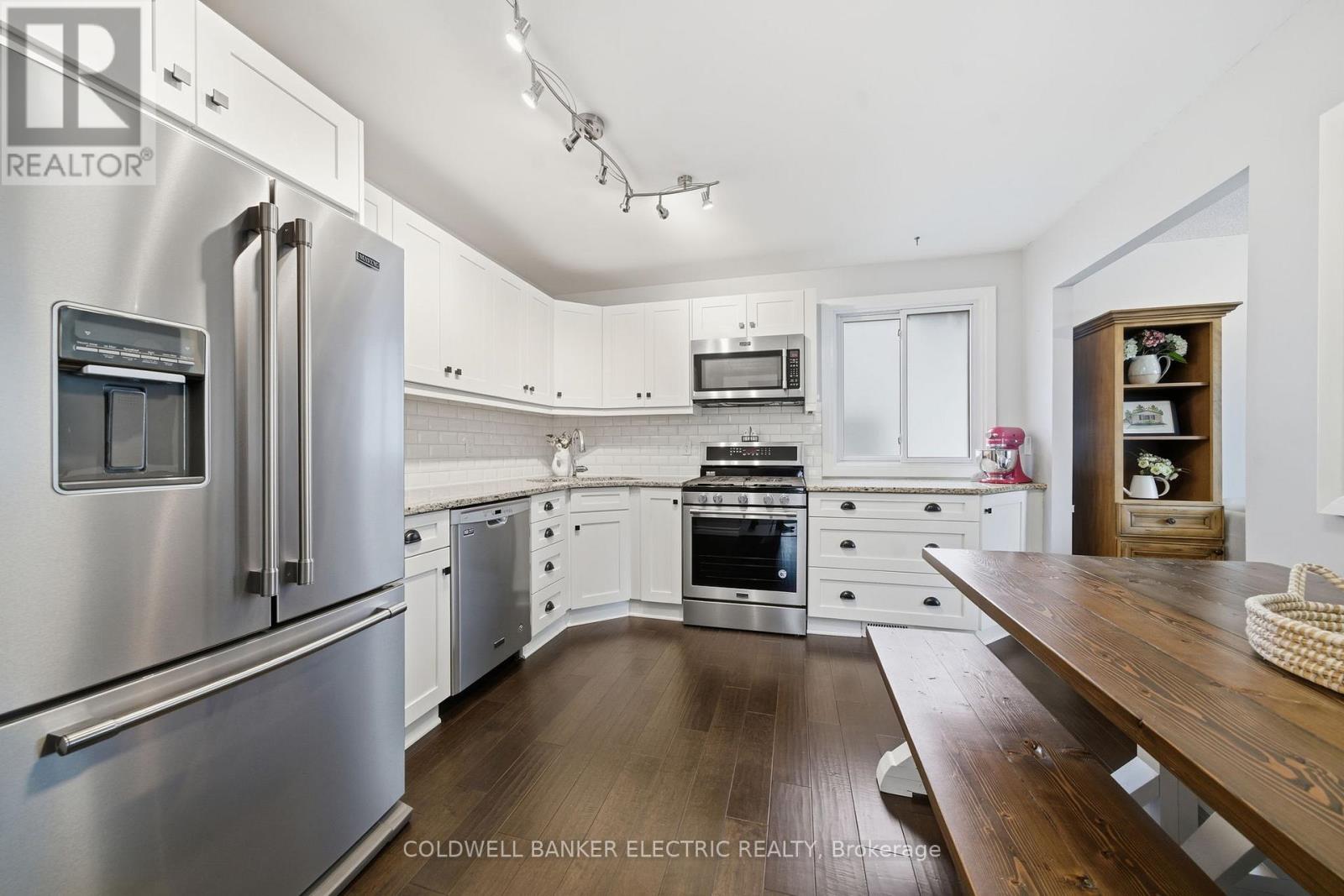 1673 Redwood Drive, Peterborough (Monaghan Ward 2), Ontario  K9K 1M2 - Photo 11 - X12471709