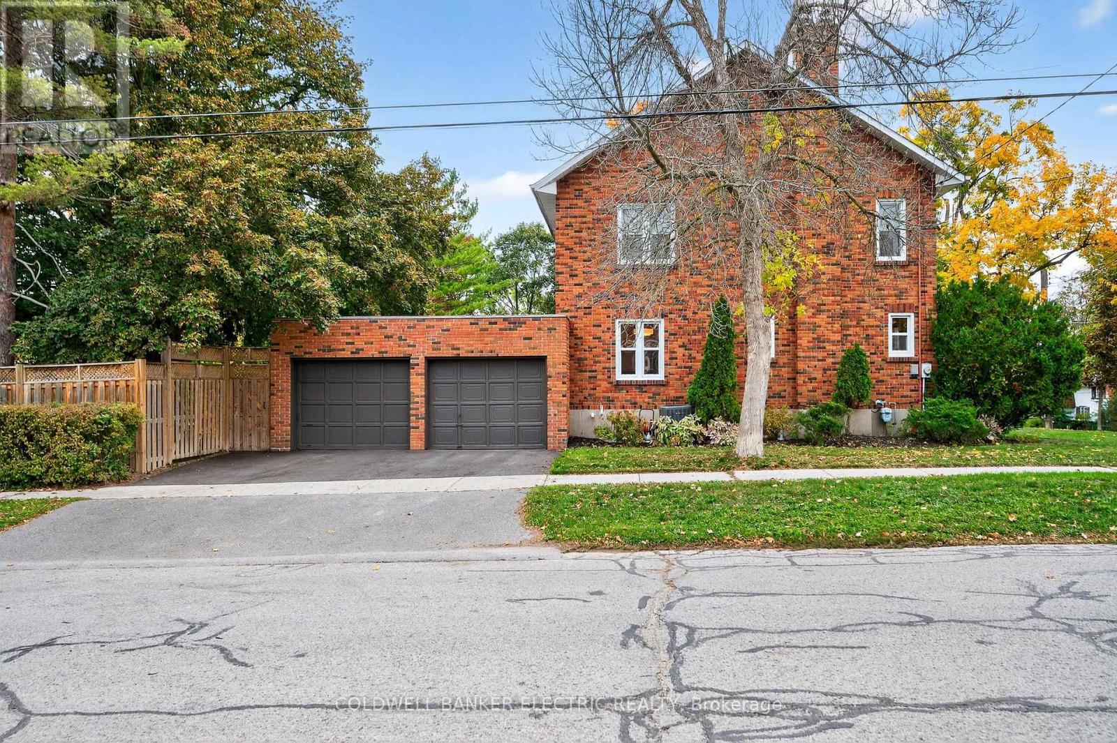 230 Geraldine Avenue, Peterborough (Northcrest Ward 5), Ontario  K9H 4T9 - Photo 46 - X12471798