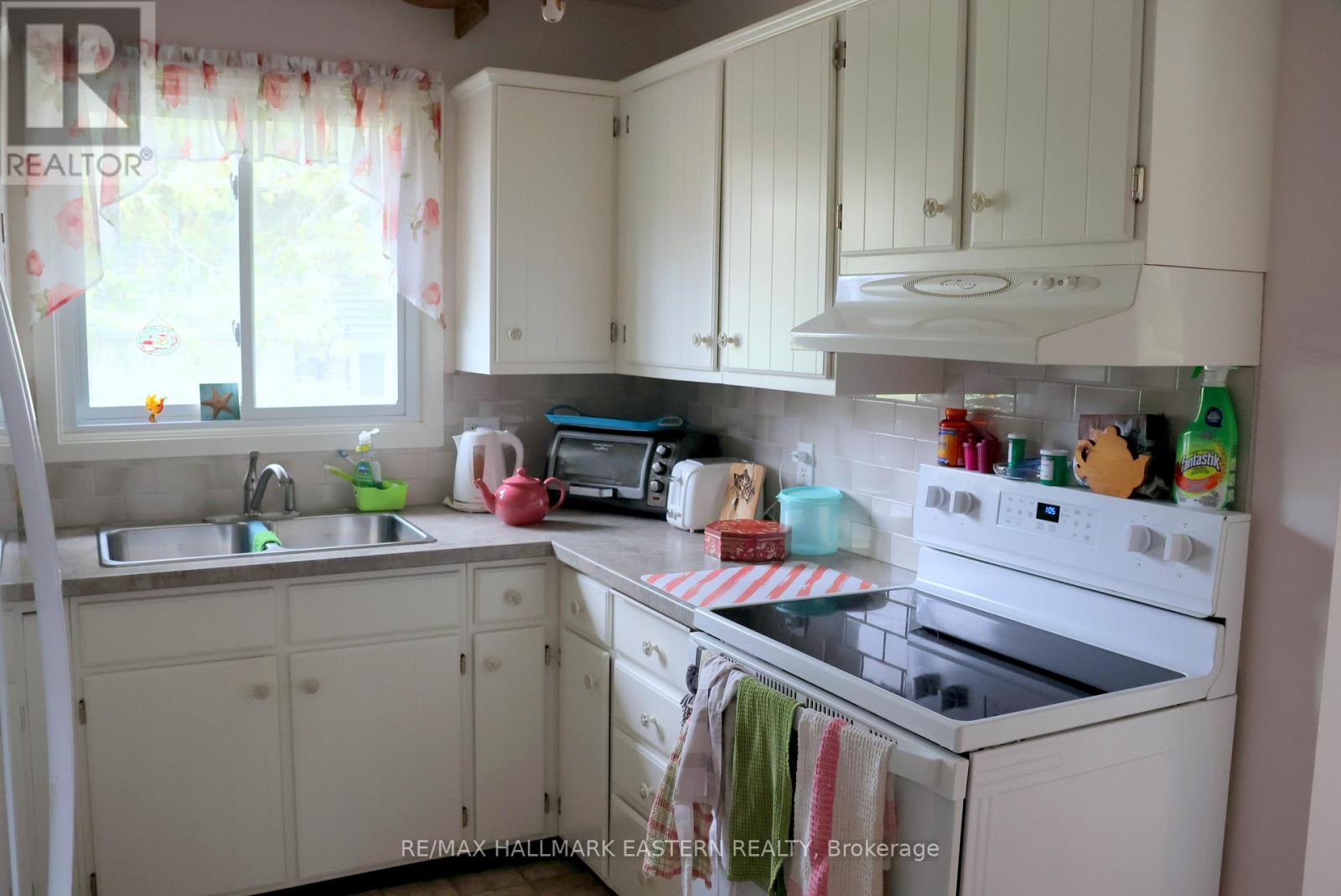 824 Sidney Drive, Selwyn, Ontario  K0L 1T0 - Photo 10 - X12472027