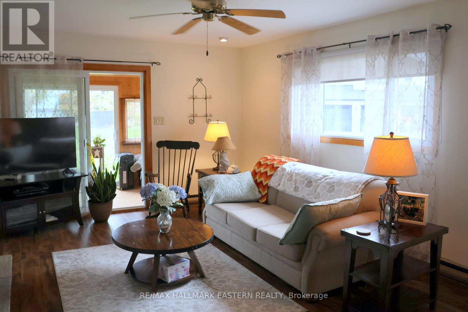 824 Sidney Drive, Selwyn, Ontario  K0L 1T0 - Photo 4 - X12472027