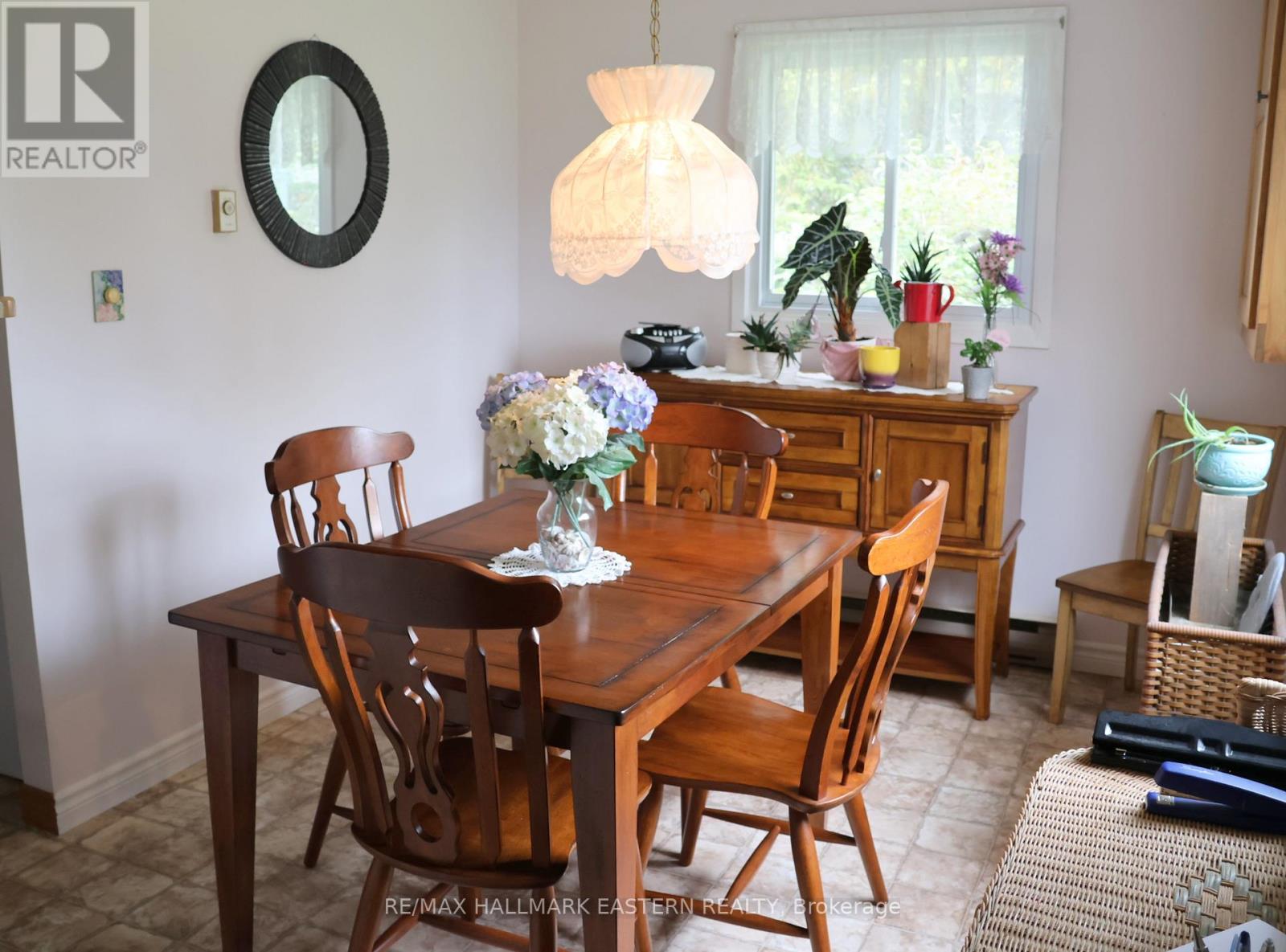 824 Sidney Drive, Selwyn, Ontario  K0L 1T0 - Photo 7 - X12472027