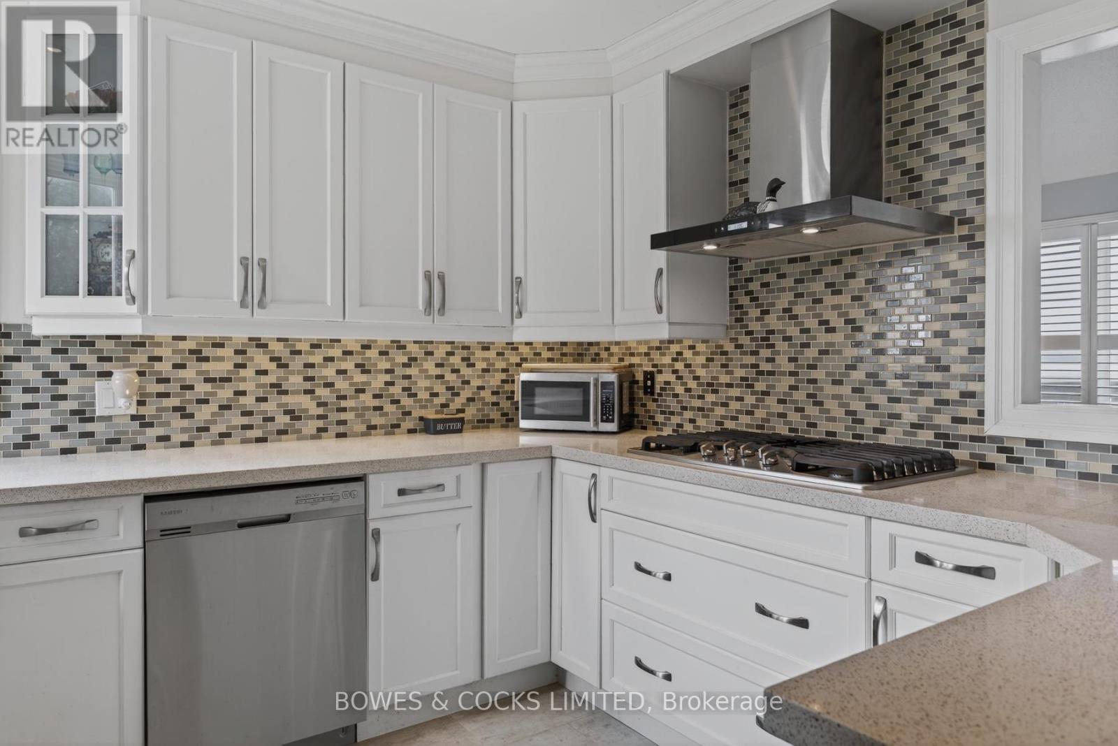 284 Port Hoover Road, Kawartha Lakes (Little Britain), Ontario  K9K 1A8 - Photo 4 - X12472056