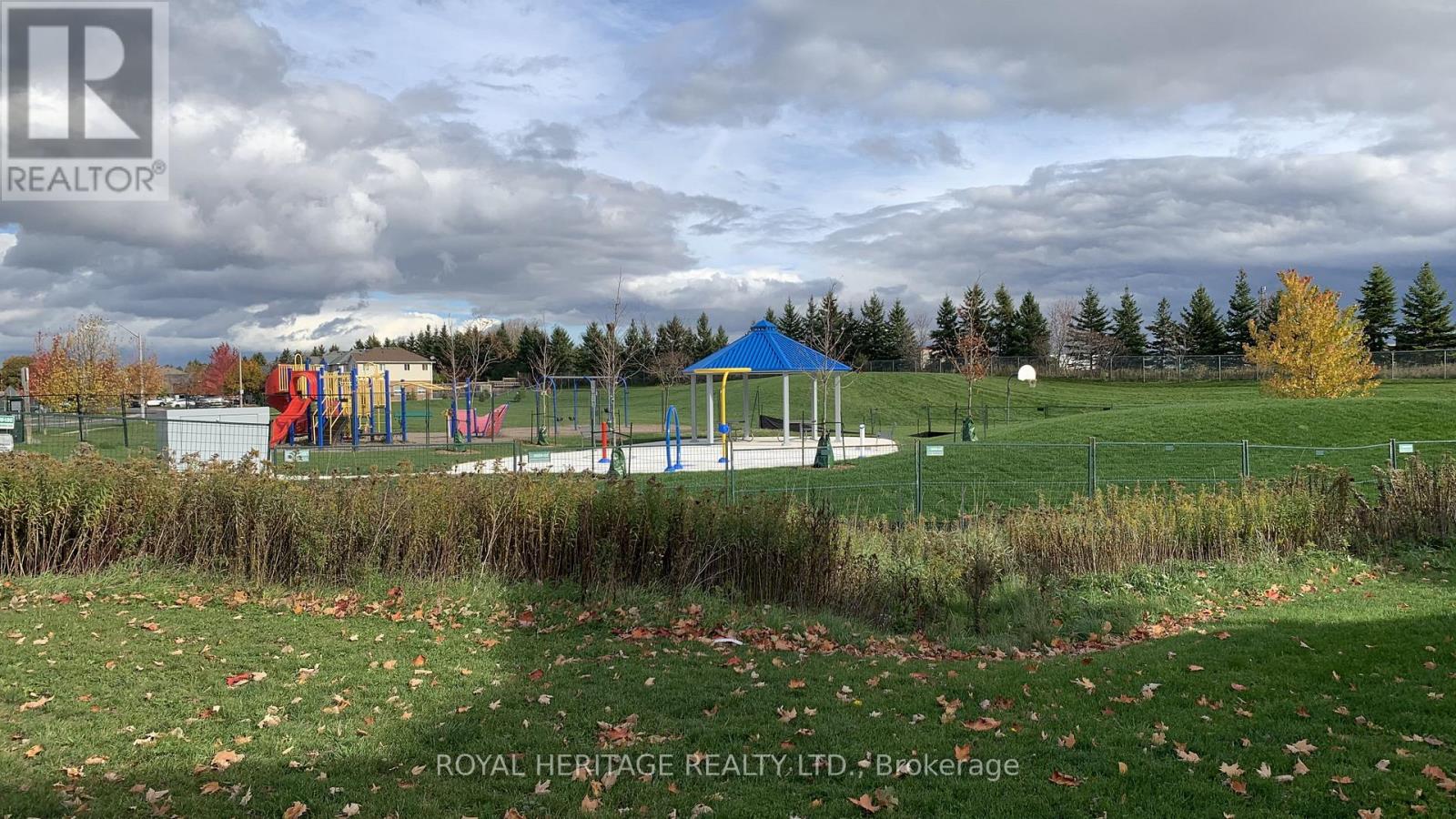 209 - 312 Spillsbury Drive N, Peterborough (Otonabee Ward 1), Ontario  K9K 0B6 - Photo 3 - X12473161