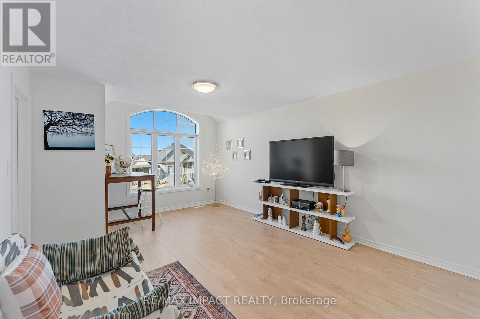 39 Connolly Road, Kawartha Lakes (Lindsay), Ontario  K9V 5H5 - Photo 33 - X12473182