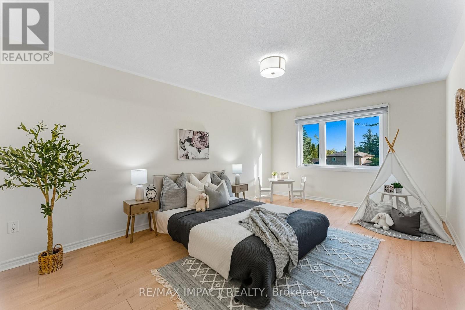 39 Connolly Road, Kawartha Lakes (Lindsay), Ontario  K9V 5H5 - Photo 36 - X12473182
