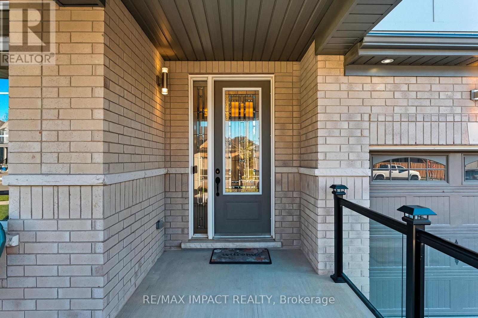 39 Connolly Road, Kawartha Lakes (Lindsay), Ontario  K9V 5H5 - Photo 5 - X12473182
