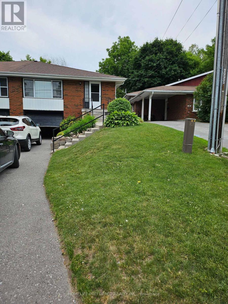 17b Beechwood Drive, Peterborough (Monaghan Ward 2), Ontario  K9J 1M2 - Photo 1 - X12473724