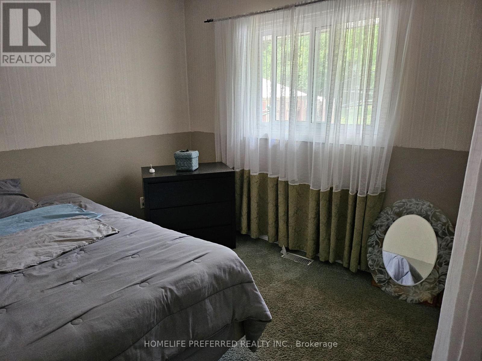 17b Beechwood Drive, Peterborough (Monaghan Ward 2), Ontario  K9J 1M2 - Photo 6 - X12473724