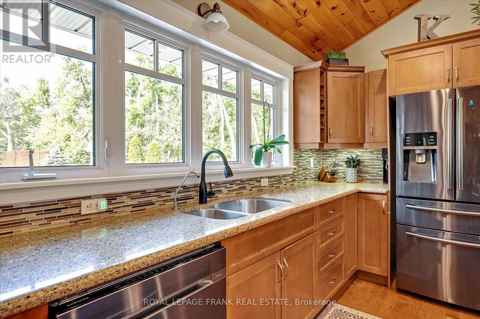 1898 Lakehurst Road, Trent Lakes, Ontario  K0L 1J0 - Photo 16 - X12473859