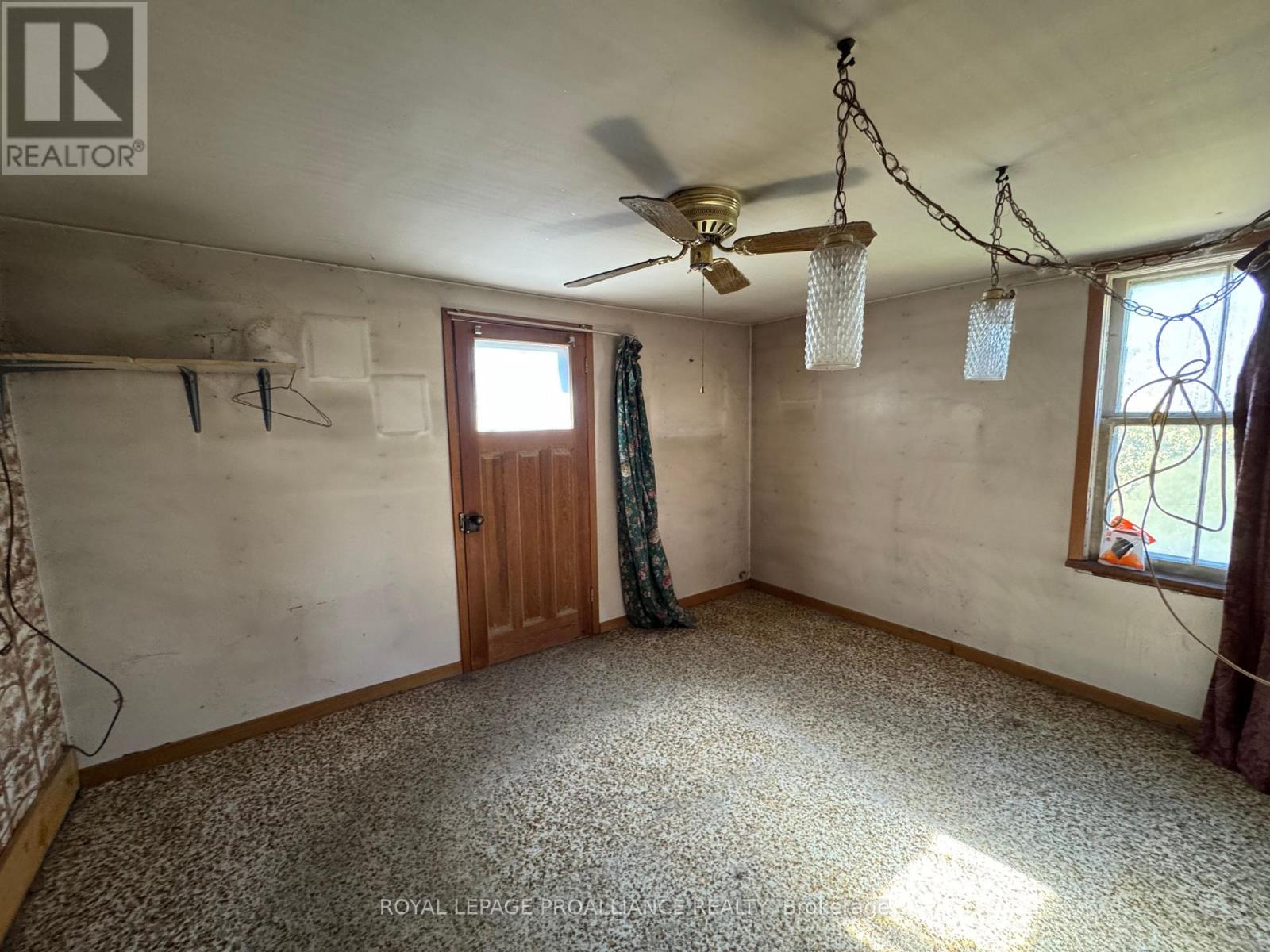 3 Gore Street, Kawartha Lakes (Manvers), Ontario  L0A 1A0 - Photo 19 - X12474153