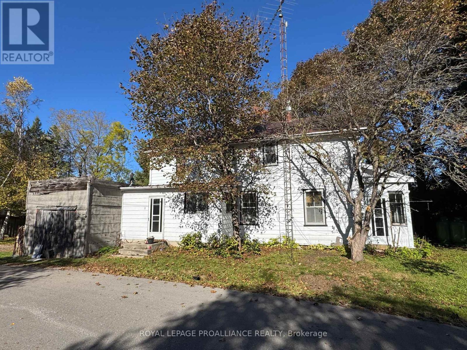 3 Gore Street, Kawartha Lakes (Manvers), Ontario  L0A 1A0 - Photo 2 - X12474153