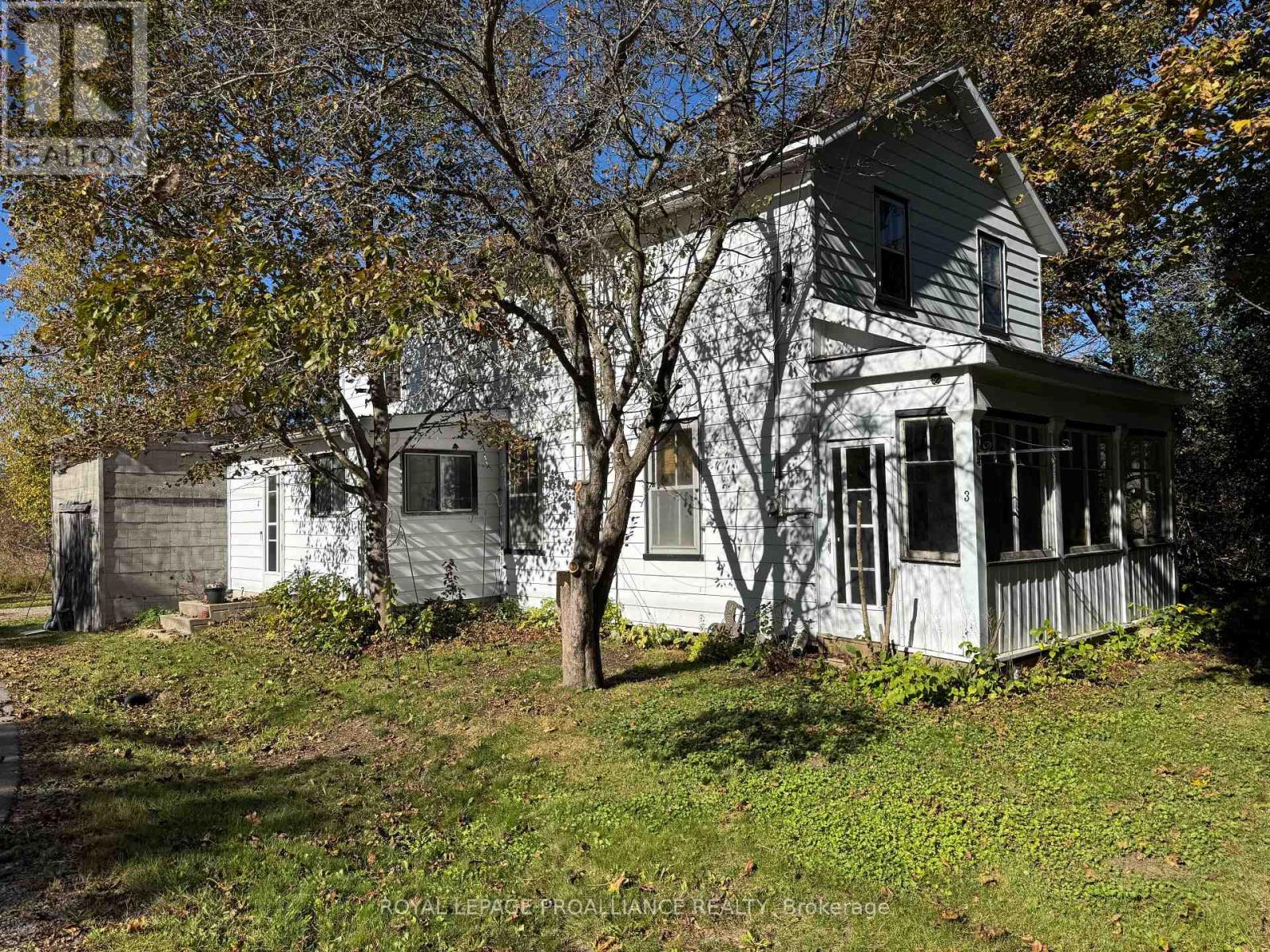 3 Gore Street, Kawartha Lakes (Manvers), Ontario  L0A 1A0 - Photo 4 - X12474153