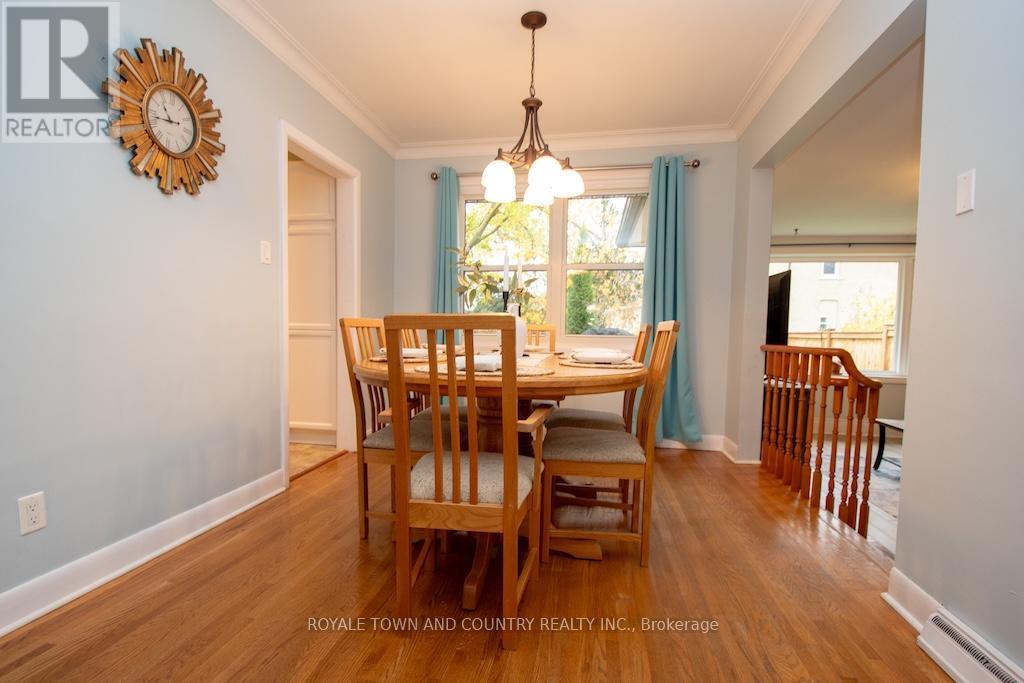 112 Adelaide Street N, Kawartha Lakes (Lindsay), Ontario  K9V 4L9 - Photo 11 - X12474156