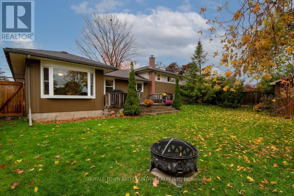 112 Adelaide Street N, Kawartha Lakes (Lindsay), Ontario  K9V 4L9 - Photo 32 - X12474156