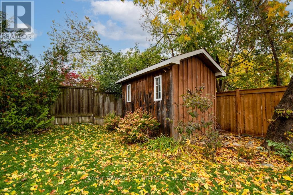 112 Adelaide Street N, Kawartha Lakes (Lindsay), Ontario  K9V 4L9 - Photo 33 - X12474156