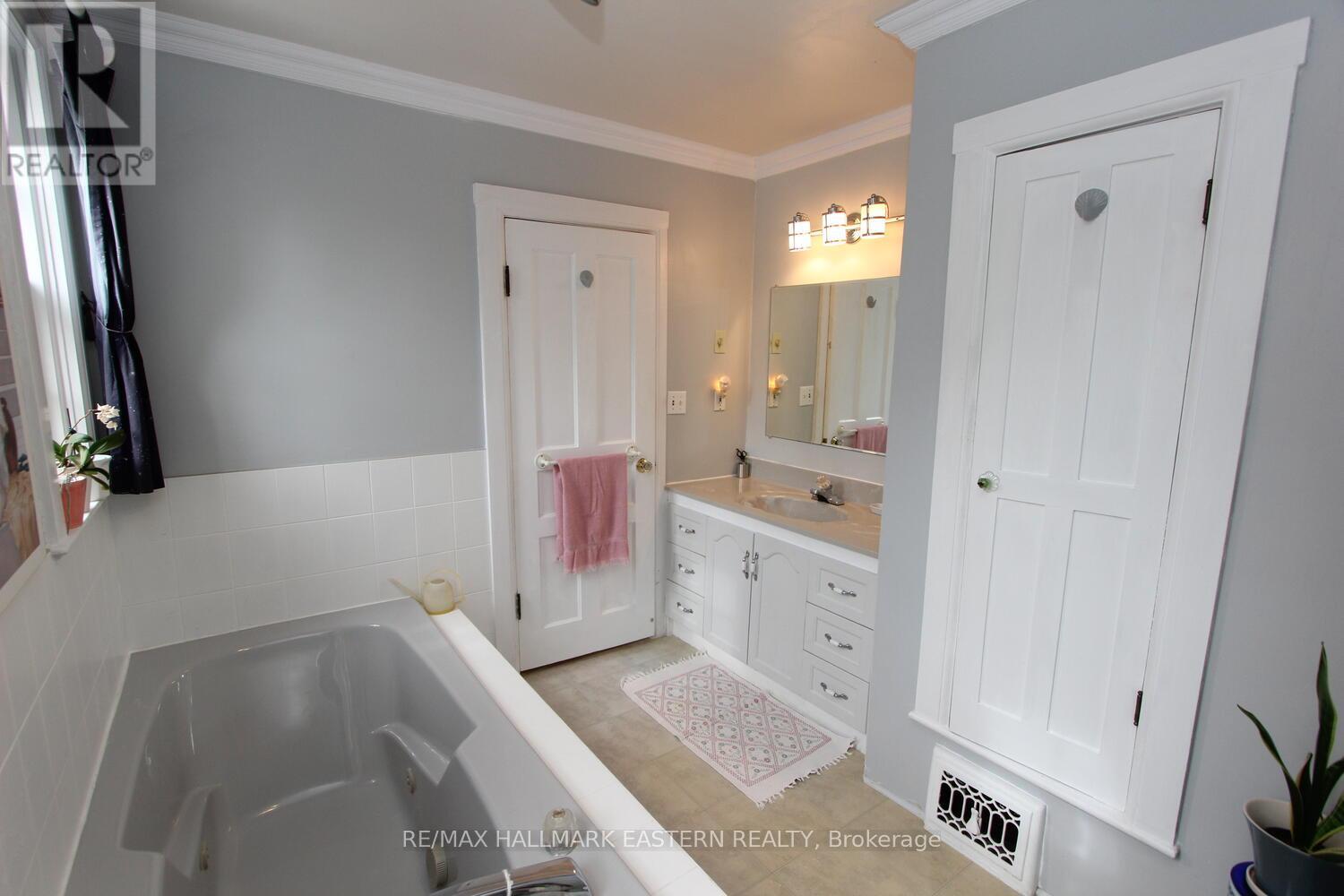 81 Second Street, Trent Hills (Campbellford), Ontario  K0L 1L0 - Photo 17 - X12474265