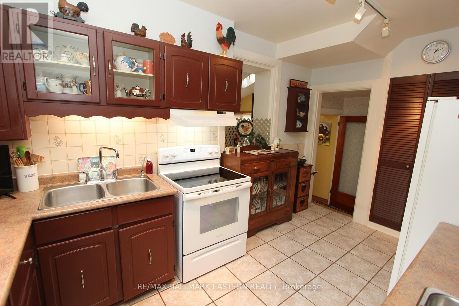 81 Second Street, Trent Hills (Campbellford), Ontario  K0L 1L0 - Photo 7 - X12474265