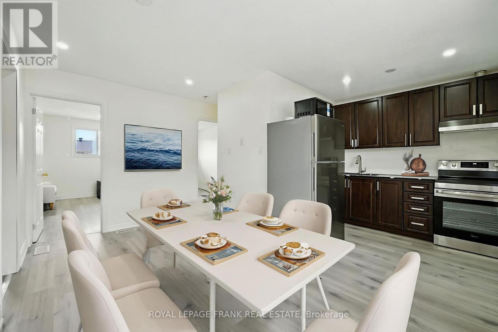 2 - 88 Mary Street W, Kawartha Lakes (Lindsay), Ontario  K9V 5G3 - Photo 12 - X12474302