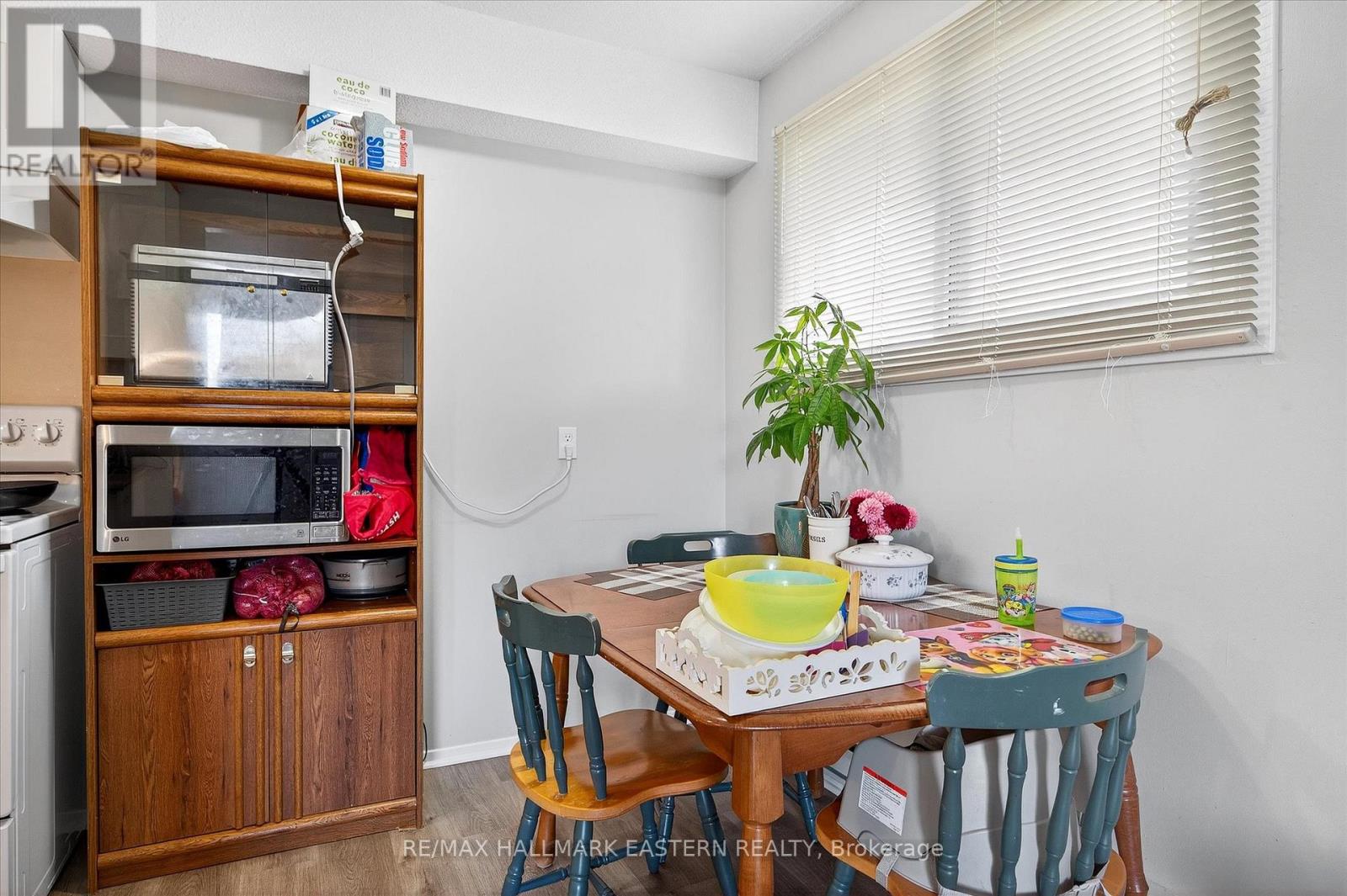 135 Lansdowne Street W, Peterborough (Otonabee Ward 1), Ontario  K9J 1Y2 - Photo 24 - X12474441