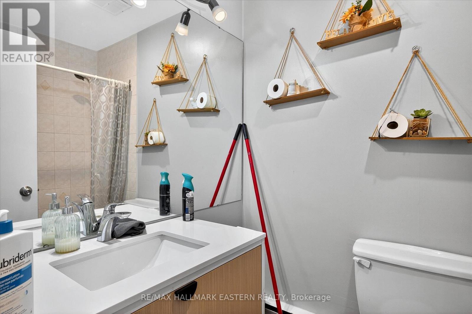 135 Lansdowne Street W, Peterborough (Otonabee Ward 1), Ontario  K9J 1Y2 - Photo 29 - X12474441