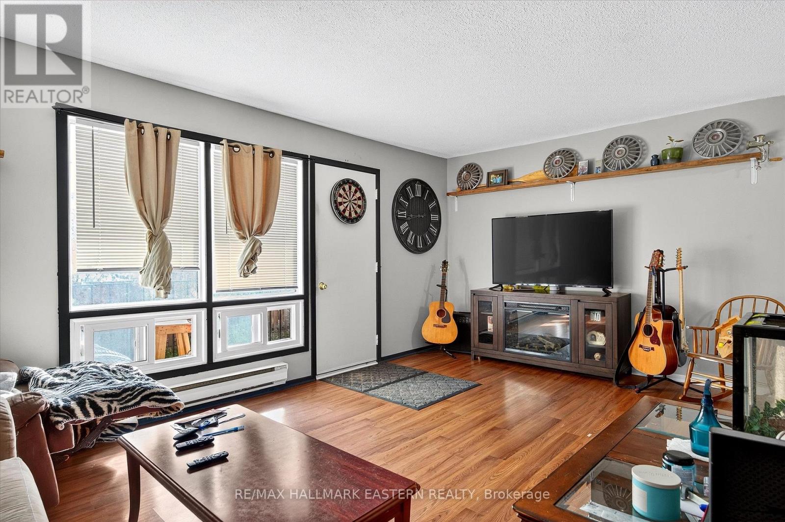 135 Lansdowne Street W, Peterborough (Otonabee Ward 1), Ontario  K9J 1Y2 - Photo 37 - X12474441