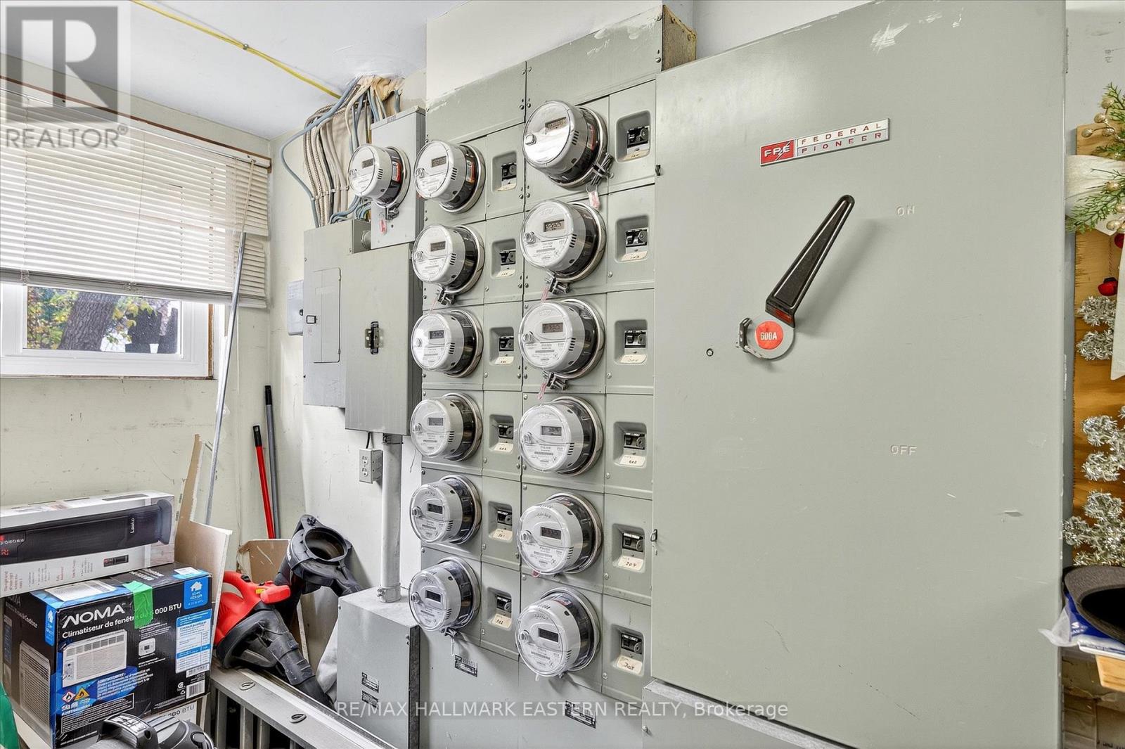 135 Lansdowne Street W, Peterborough (Otonabee Ward 1), Ontario  K9J 1Y2 - Photo 42 - X12474441