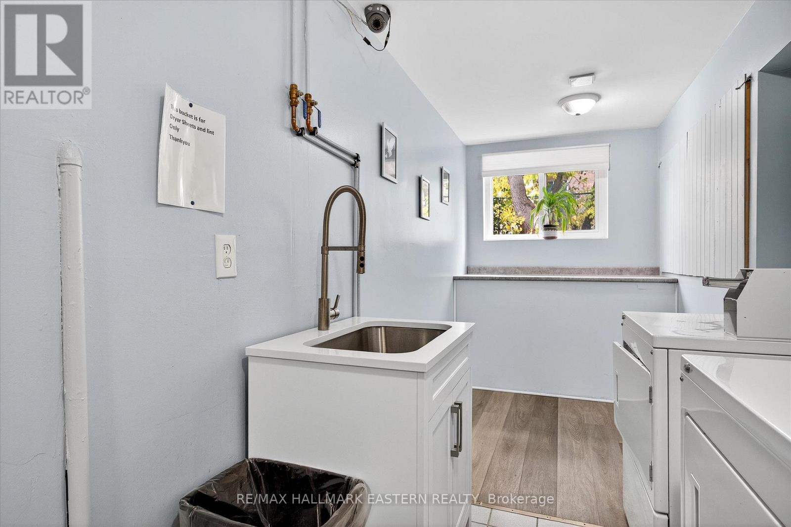 135 Lansdowne Street W, Peterborough (Otonabee Ward 1), Ontario  K9J 1Y2 - Photo 45 - X12474441