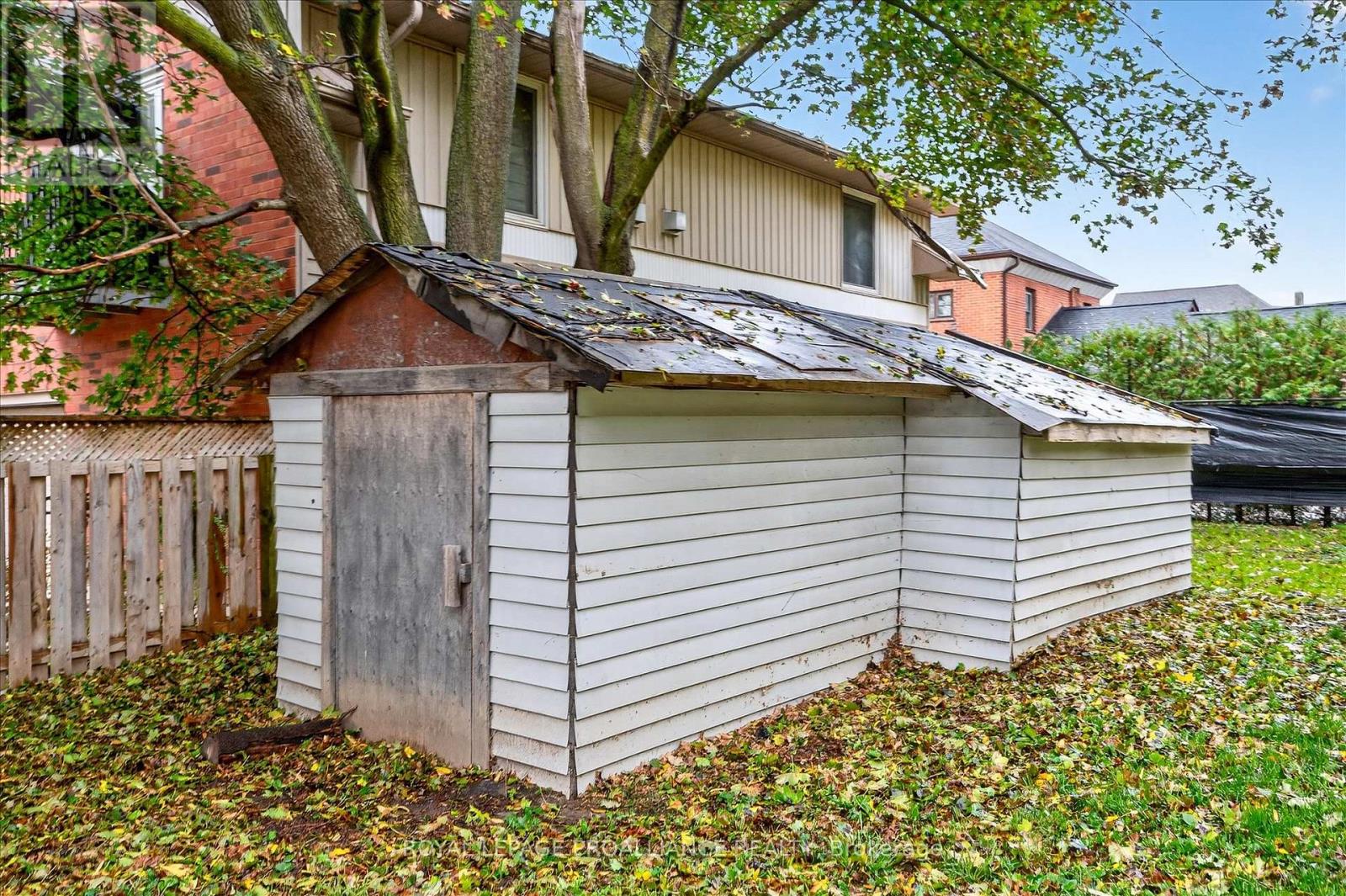 346 London Street, Peterborough (Town Ward 3), Ontario  K9H 2Z7 - Photo 38 - X12474483