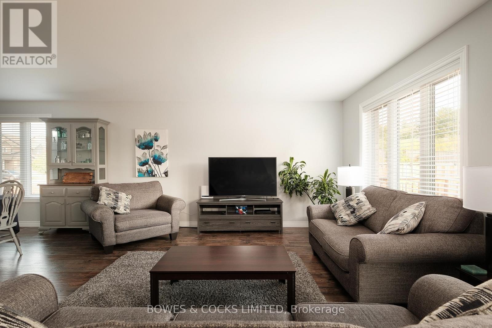 307 Louden Terrace, Peterborough (Monaghan Ward 2), Ontario  K9J 0C4 - Photo 13 - X12474716
