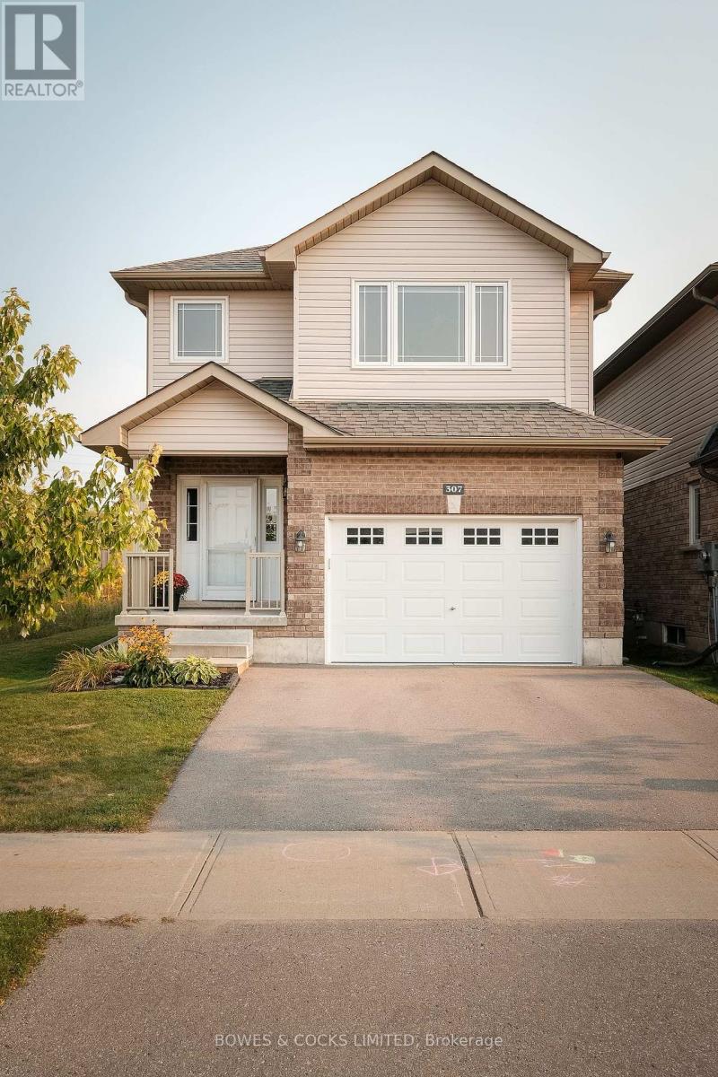 307 Louden Terrace, Peterborough (Monaghan Ward 2), Ontario  K9J 0C4 - Photo 2 - X12474716